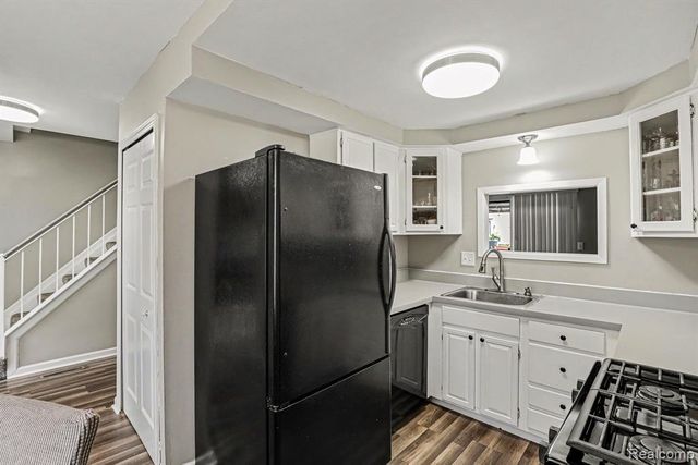 17010 Kingsbrooke Drive, Clinton Township, MI 48038