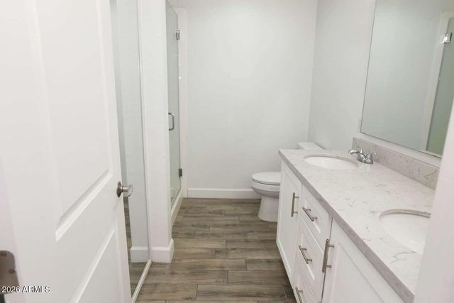 2528 W SWEETWATER Avenue, Phoenix, AZ 85029