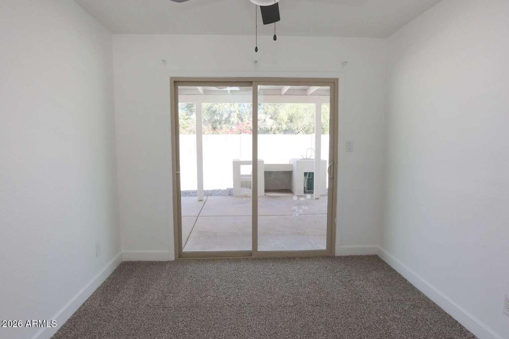 Image 19 of property listing at 2528 W SWEETWATER Avenue, Phoenix, AZ 85029
