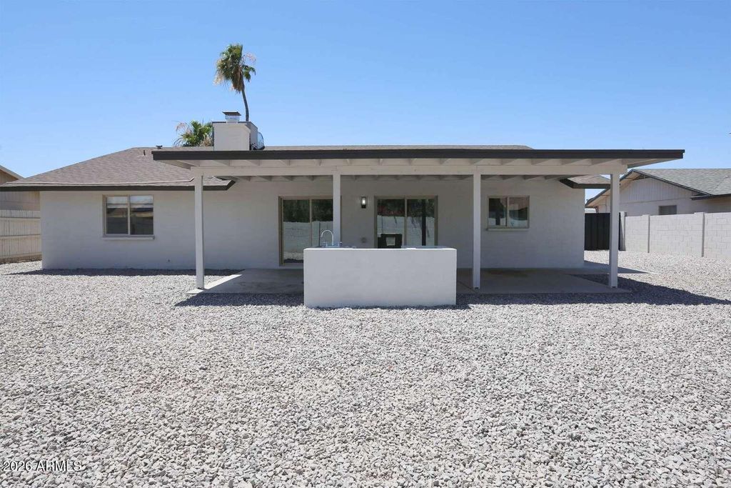 Image 28 of property listing at 2528 W SWEETWATER Avenue, Phoenix, AZ 85029
