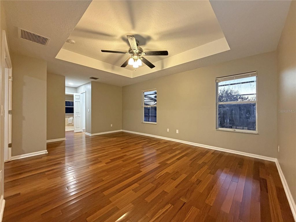 Image 25 of property listing at 14614 GRAND COVE DRIVE, Orlando, FL 32837