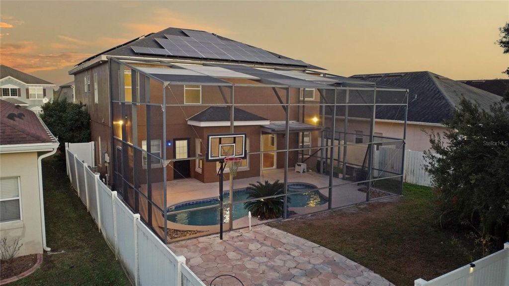 Image 44 of property listing at 14614 GRAND COVE DRIVE, Orlando, FL 32837