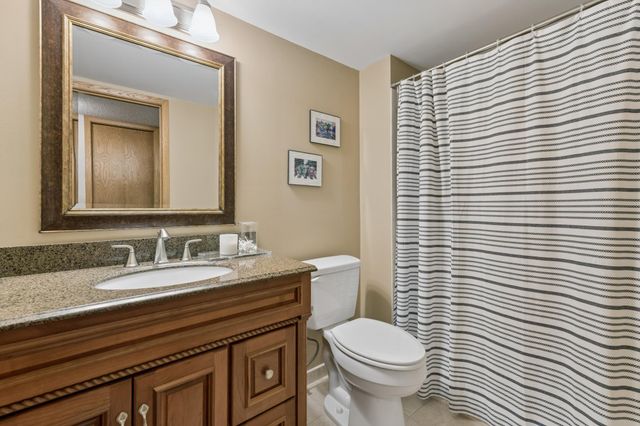 6015 Creek Ridge Court, Minnetonka, MN 55345