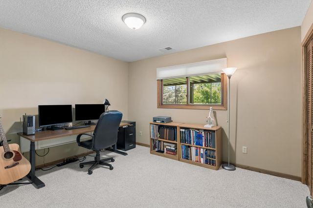 6015 Creek Ridge Court, Minnetonka, MN 55345