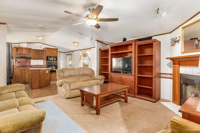 205 Bridge City Dr, Pensacola, FL 32506