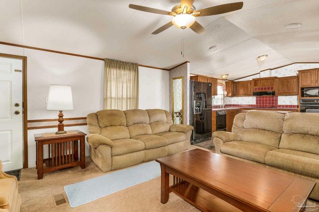 205 Bridge City Dr, Pensacola, FL 32506