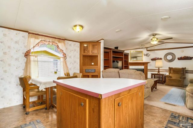 205 Bridge City Dr, Pensacola, FL 32506