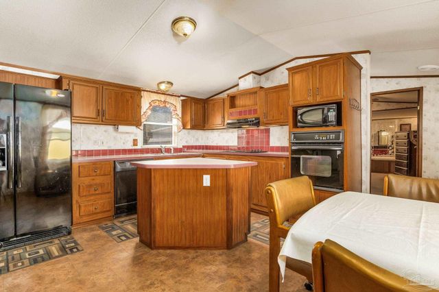 205 Bridge City Dr, Pensacola, FL 32506