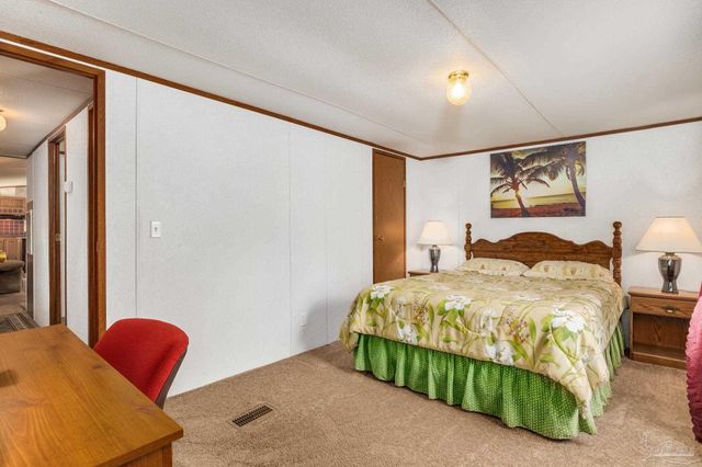 205 Bridge City Dr, Pensacola, FL 32506