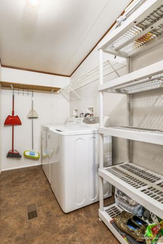 205 Bridge City Dr, Pensacola, FL 32506