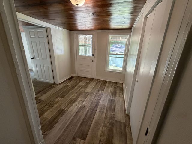 2 Wilma Ln, Chestnut Mound, TN 38552