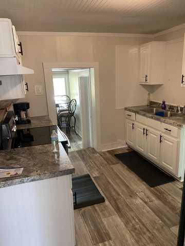 2 Wilma Ln, Chestnut Mound, TN 38552