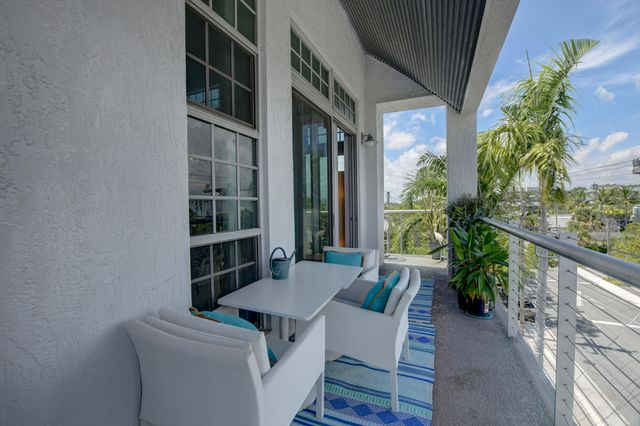 185 NE 4th Avenue 301, Delray Beach, FL 33483