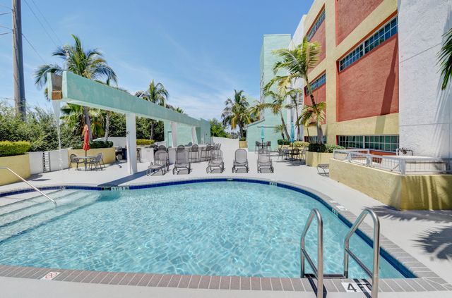 185 NE 4th Avenue 301, Delray Beach, FL 33483
