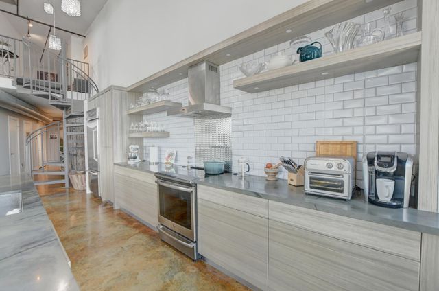 185 NE 4th Avenue 301, Delray Beach, FL 33483