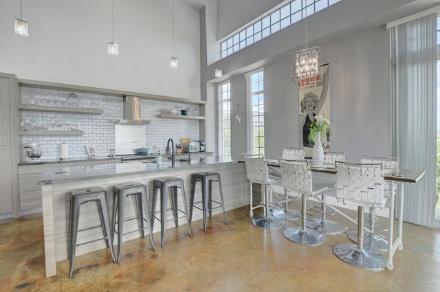 185 NE 4th Avenue 301, Delray Beach, FL 33483
