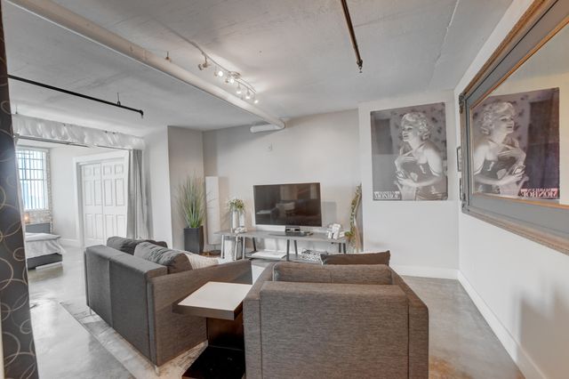 185 NE 4th Avenue 301, Delray Beach, FL 33483