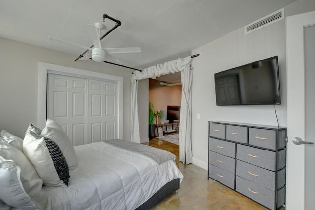 185 NE 4th Avenue 301, Delray Beach, FL 33483