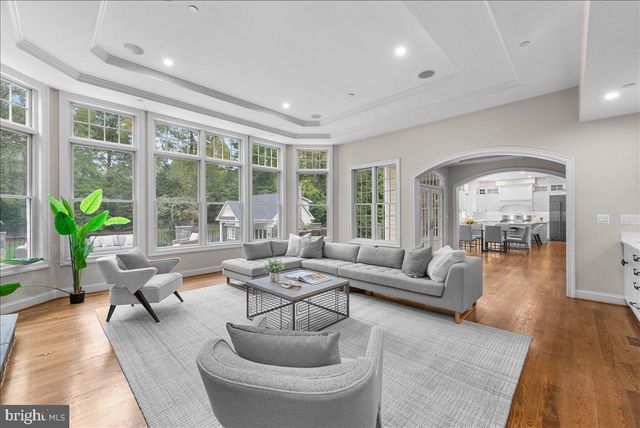 9919 LOGAN DR, Potomac, MD 20854