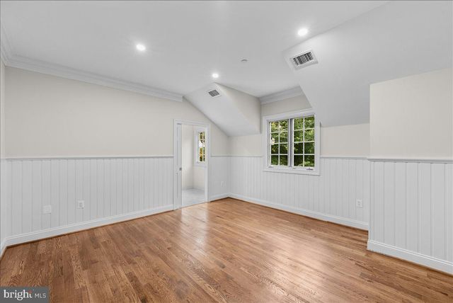 9919 LOGAN DR, Potomac, MD 20854