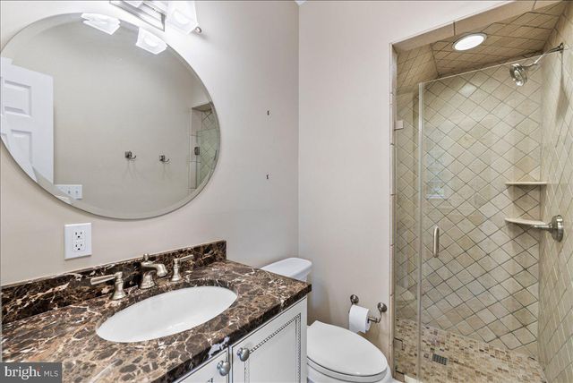 9919 LOGAN DR, Potomac, MD 20854