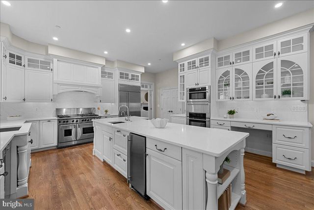 9919 LOGAN DR, Potomac, MD 20854