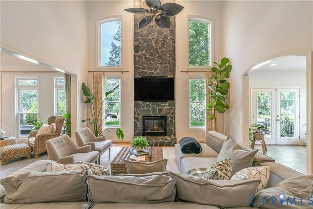 12172 Morestead Ct, Glen Allen, VA 23059