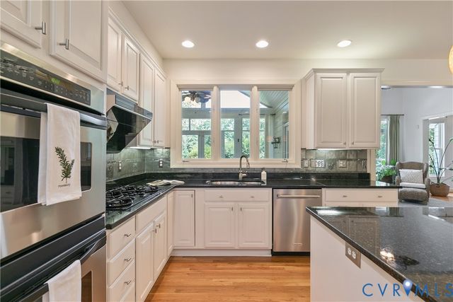 12172 Morestead Ct, Glen Allen, VA 23059