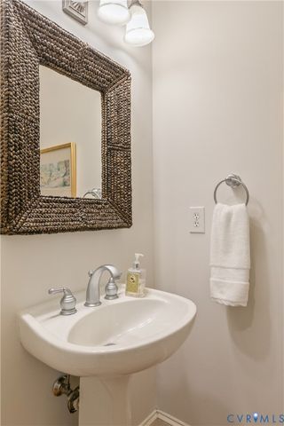 12172 Morestead Ct, Glen Allen, VA 23059