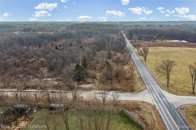 5024 E Joy Road, Ann Arbor, MI 48105