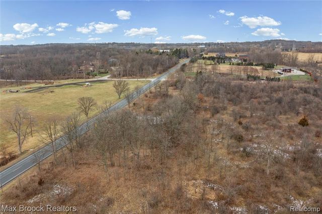 5024 E Joy Road, Ann Arbor, MI 48105