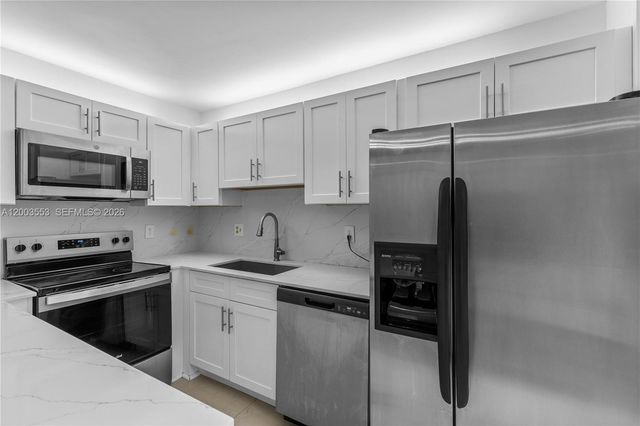 2971 SW 11th Pl, Deerfield Beach, FL 33442