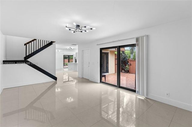 2971 SW 11th Pl, Deerfield Beach, FL 33442