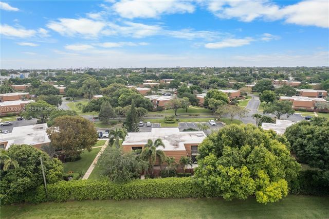2971 SW 11th Pl, Deerfield Beach, FL 33442