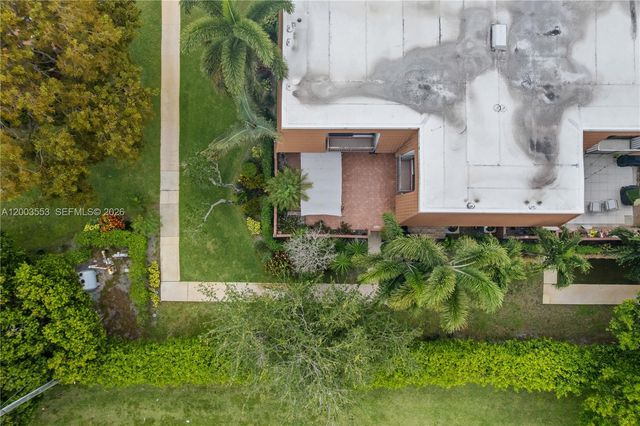 2971 SW 11th Pl, Deerfield Beach, FL 33442