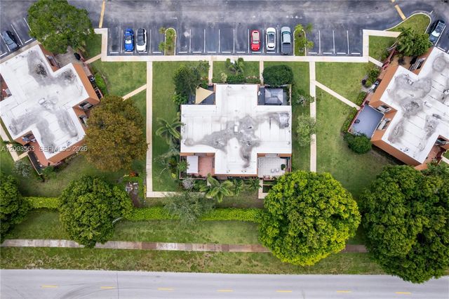2971 SW 11th Pl, Deerfield Beach, FL 33442