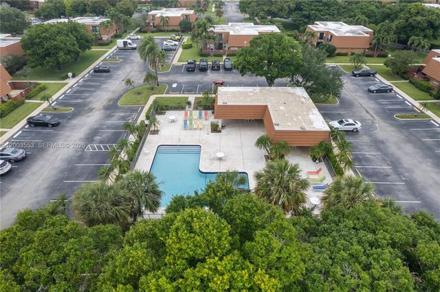 2971 SW 11th Pl, Deerfield Beach, FL 33442
