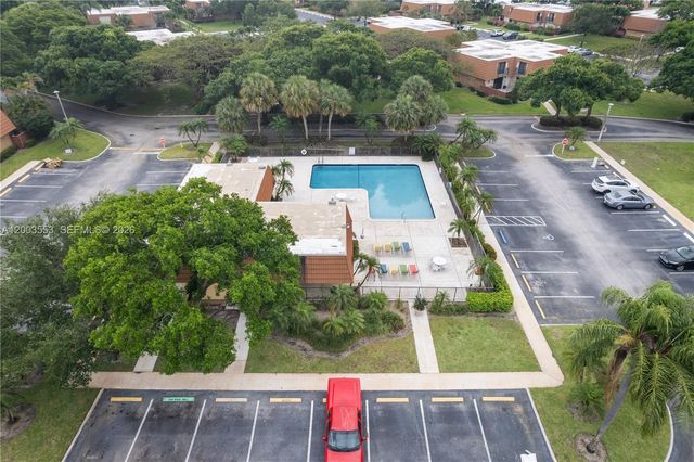 2971 SW 11th Pl, Deerfield Beach, FL 33442