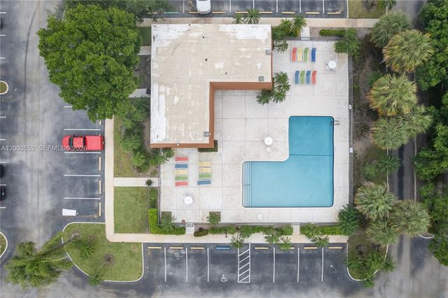 2971 SW 11th Pl, Deerfield Beach, FL 33442
