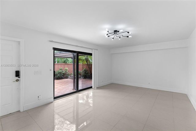 2971 SW 11th Pl, Deerfield Beach, FL 33442