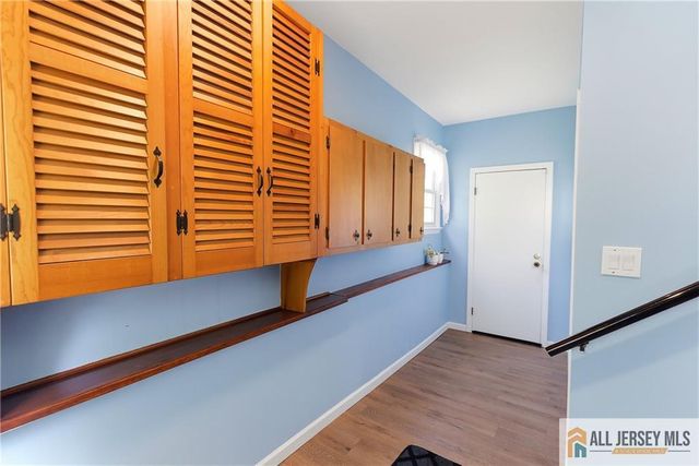 708 Sunbrite Lane, Piscataway, NJ 08854