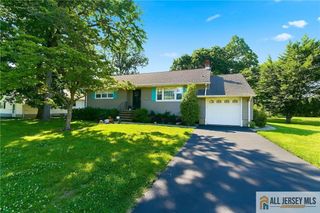 708 Sunbrite Lane, Piscataway, NJ 08854
