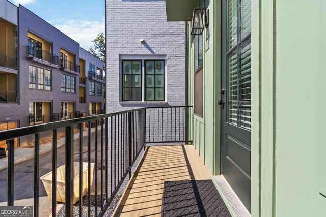 964 Bibbs Circle, Atlanta, GA 30318