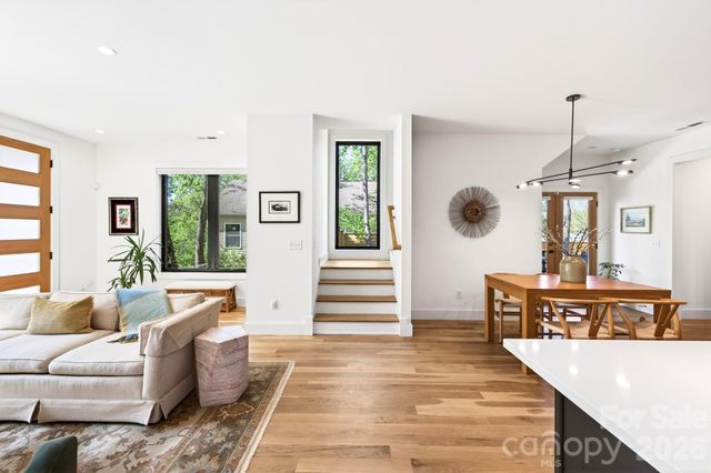 39 Boyd Avenue, Asheville, NC 28806