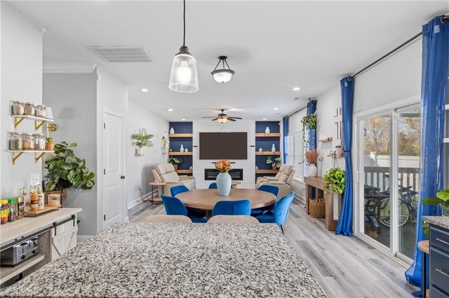 3474 River Farm Drive, Kernersville, NC 27284