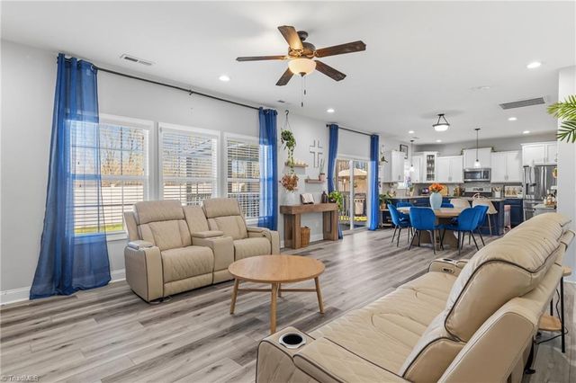 3474 River Farm Drive, Kernersville, NC 27284