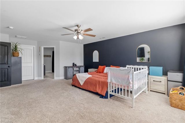 3474 River Farm Drive, Kernersville, NC 27284