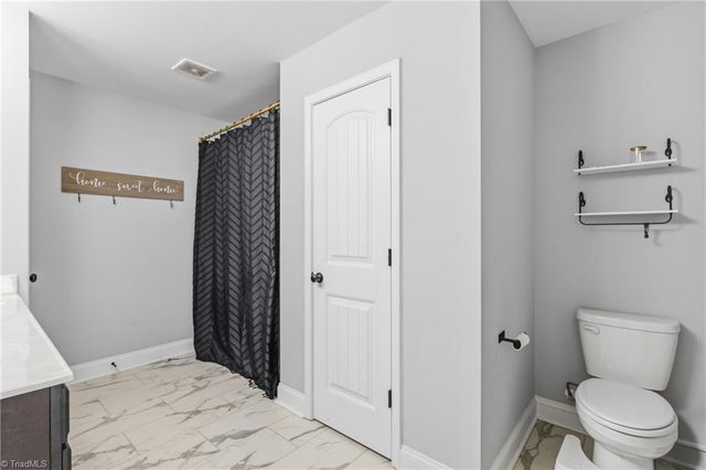 3474 River Farm Drive, Kernersville, NC 27284