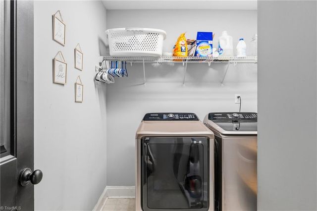 3474 River Farm Drive, Kernersville, NC 27284