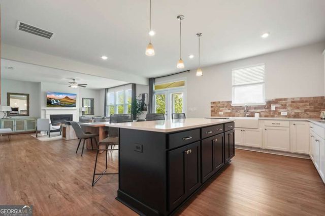 11 Running Terrace Way, Cartersville, GA 30121